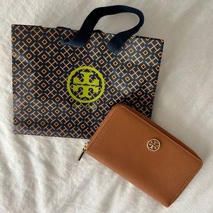 Tory Burch Robinson Mini Continental Wallet